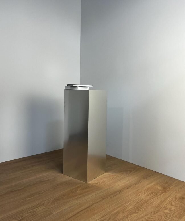 rectangle cuboid shape stainless steel table for luxury decor - Image 3